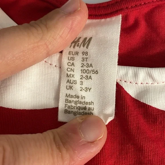 H&M set of 2 Christmas themed dresses - Picture 9 of 9